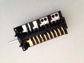 Comutador do forno Ariston C00052299